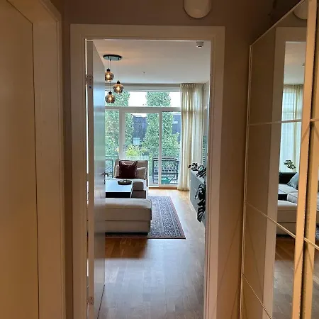 Leilighet Top-floor Flat Near Ons
